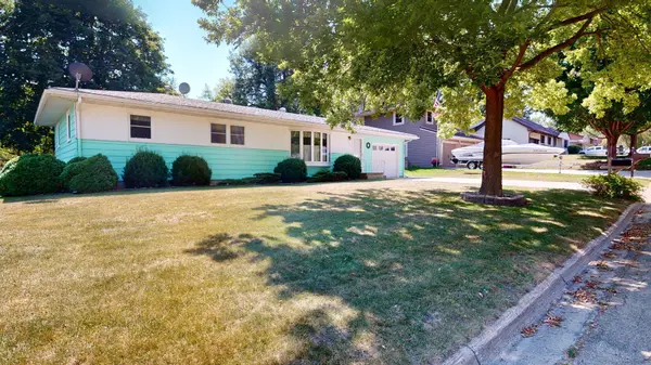 1222 Foothills CIR, Albert Lea, MN 56007