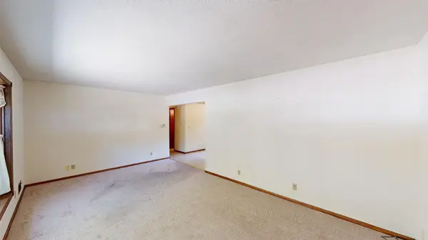 1222 Foothills CIR, Albert Lea, MN 56007