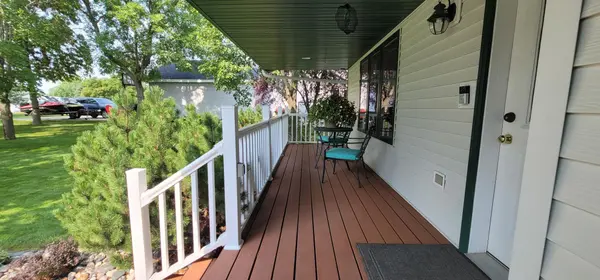 110 Park View DR, Vergas, MN 56587