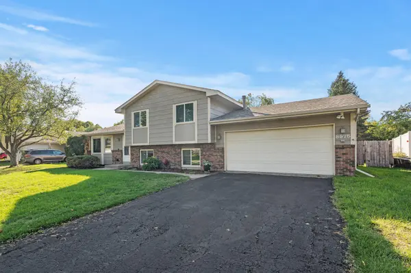 8975 Yucca LN N, Maple Grove, MN 55369