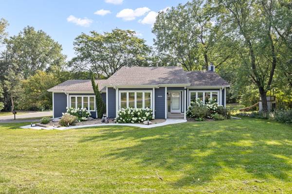 4454 Chatsworth ST N, Shoreview, MN 55126