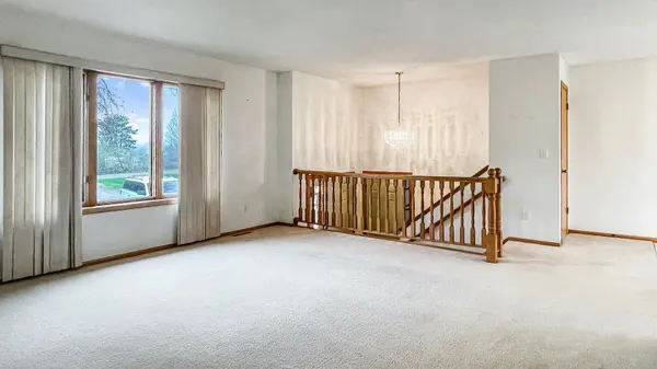 1686 Vern DR, Arthur Twp, MN 55051