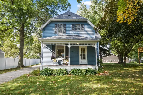 210 W Summit AVE, Ellsworth, WI 54011