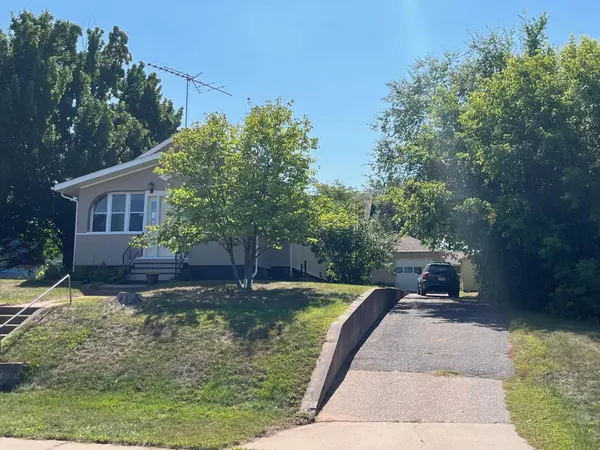 213 W Wisconsin AVE,  Grantsburg,  WI 54840