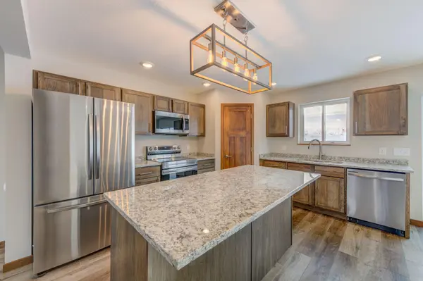 416 Sierra PL, Roberts, WI 54023