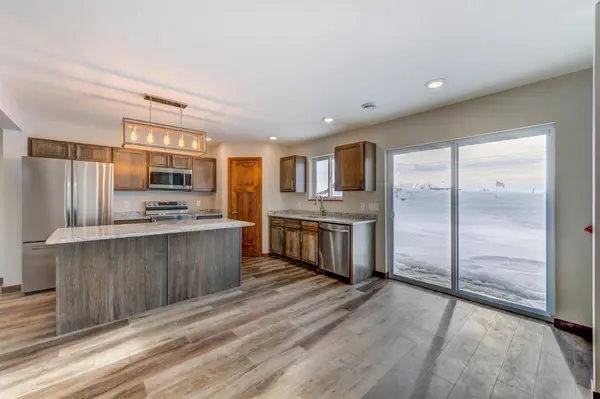 416 Sierra PL, Roberts, WI 54023