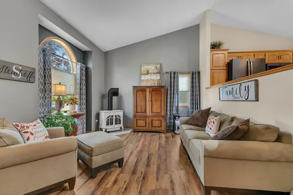 1157 Garden Brook DR, Sauk Rapids, MN 56379