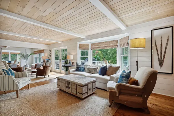 1430 La Salle ST, Wayzata, MN 55391