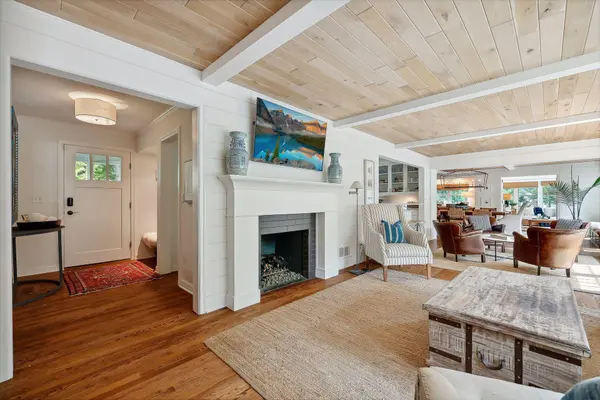 1430 La Salle ST, Wayzata, MN 55391