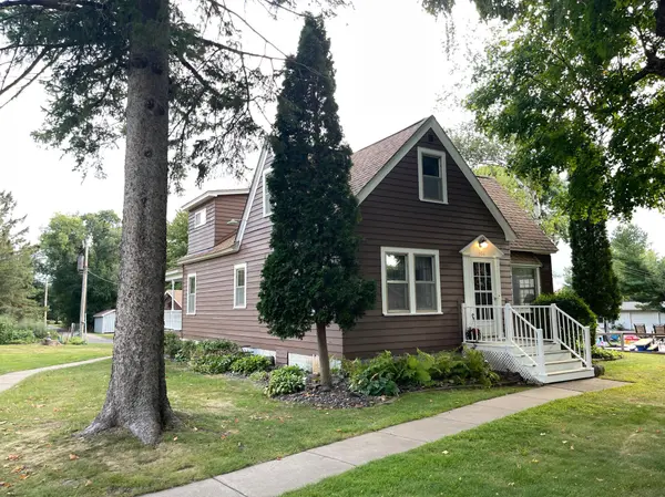 300 E 3rd AVE, Luck, WI 54853