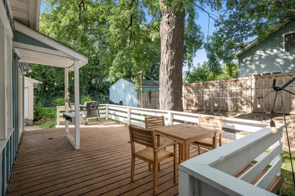 1134 Mclean AVE, Saint Paul, MN 55106