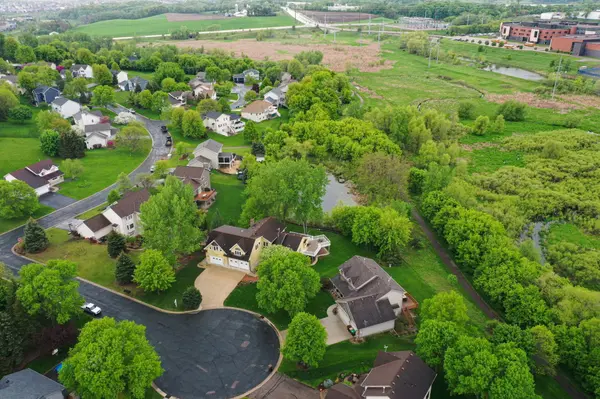 8634 Valley View CT,  Chanhassen,  MN 55317