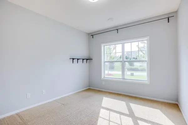 5144 Parker CIR, Robbinsdale, MN 55422