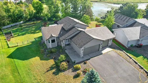 4413 Hamlet AVE N, Oakdale, MN 55128