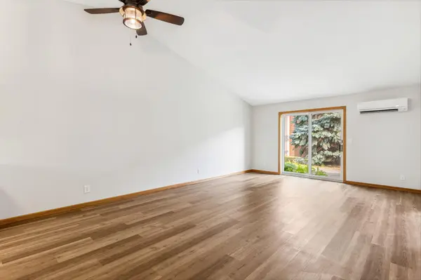 991 County Road D E, Vadnais Heights, MN 55109