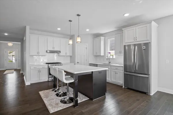 1153 Red Pine LN, New Richmond, WI 54017