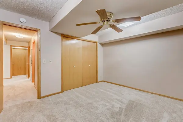 309 Cari Park LN, Hastings, MN 55033