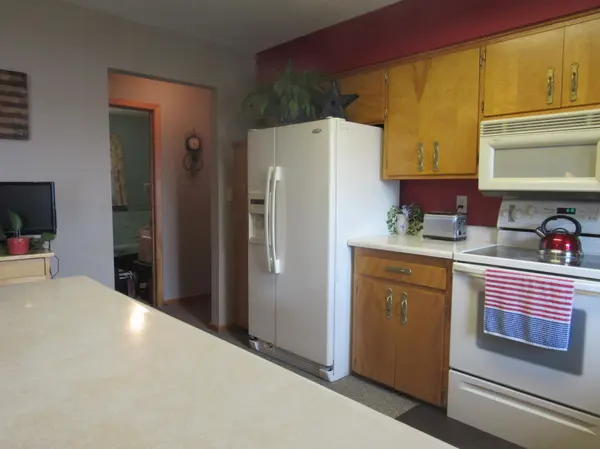 330 Carlton AVE, Chandler, MN 56122