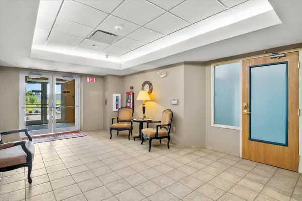 901 Dominion DR #Suite 3, Hudson, WI 54016