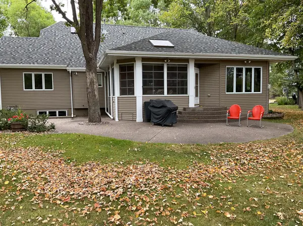 13478 Thomas DR, Little Falls, MN 56345