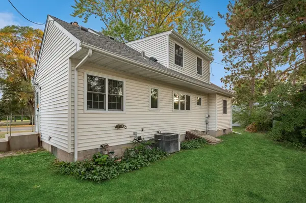 1655 Birch Lake AVE, White Bear Lake, MN 55110
