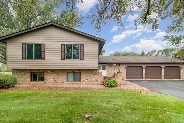5440 Hilltop AVE N, Lake Elmo, MN 55042
