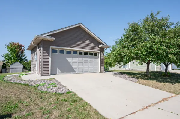 5273 Castleview DR NW, Rochester, MN 55901