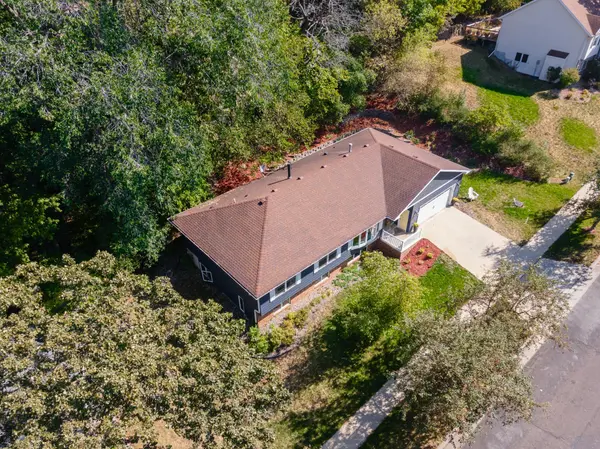 1411 Northern Valley DR NE, Rochester, MN 55906