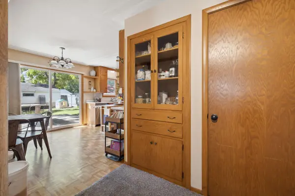 1023 Hall AVE, West Saint Paul, MN 55118