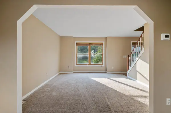 20955 Jamestown AVE, Lakeville, MN 55044