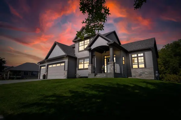 2086 Shannon Oaks BLVD NE, Rochester, MN 55906