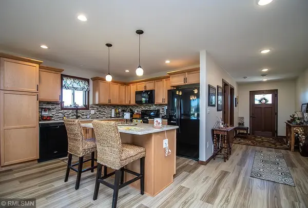 728 Northwood DR, Janesville, MN 56048