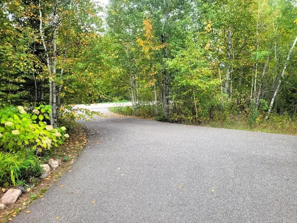 106 White Spruce LN, Coleraine, MN 55722
