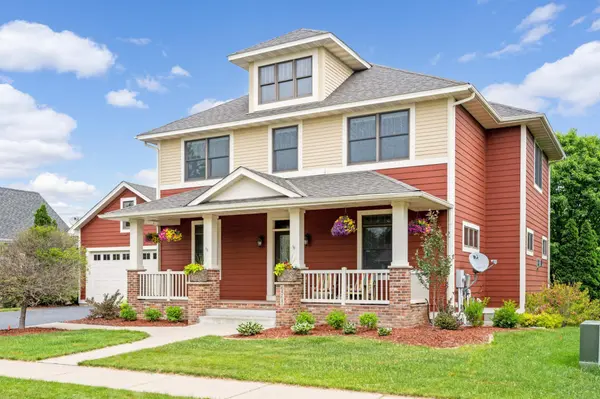 6568 W Laketowne DR, Albertville, MN 55301