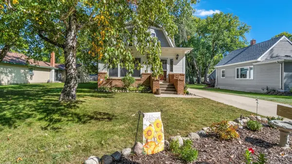 409 14th ST SE, Willmar, MN 56201