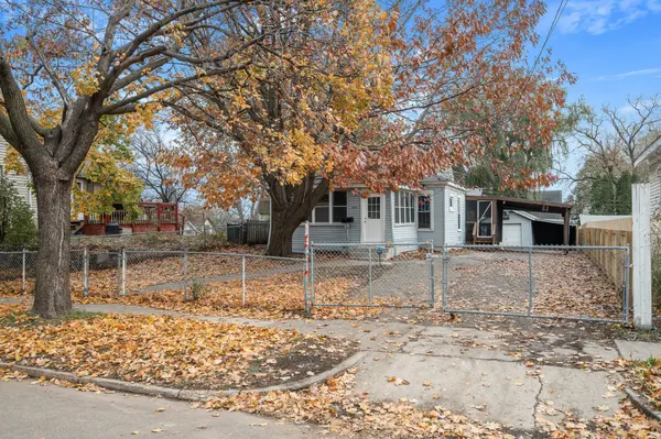 852 Jackson ST, Saint Paul, MN 55117