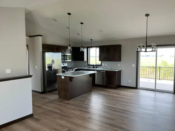 8190 Whitetail LN, Clear Lake, MN 55319