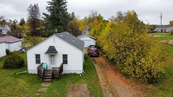 208 Spruce AVE SW, Bagley, MN 56621