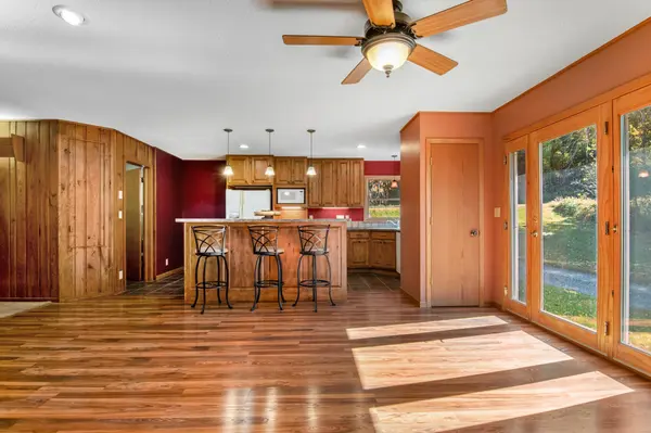 879 207th ST, Osceola, WI 54009
