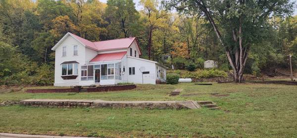 302 Main ST, Hammond, MN 55991