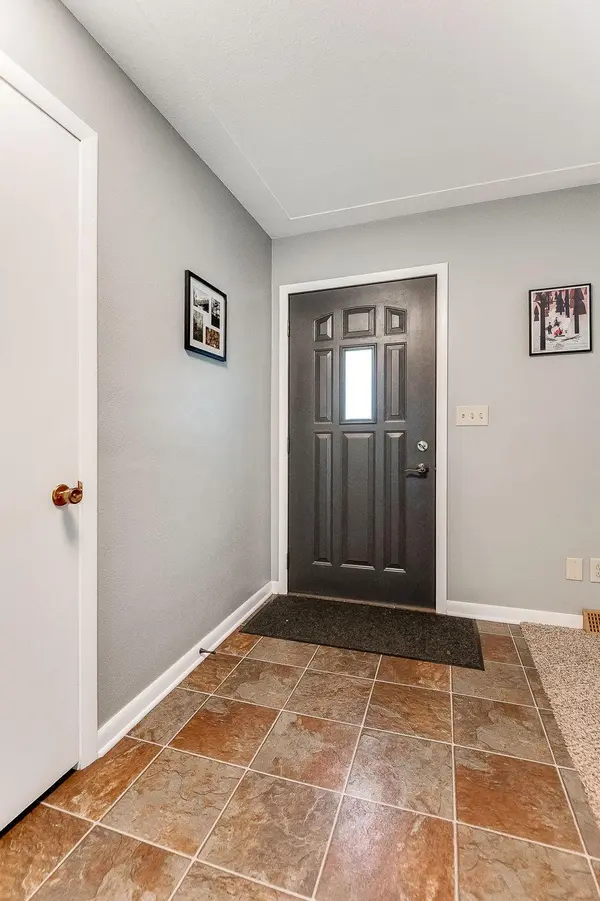 306 Lakeview DR, North Hudson, WI 54016
