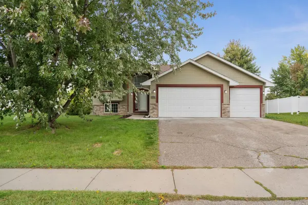 10308 52nd ST NE, Albertville, MN 55301