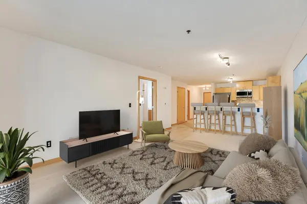 4845 W 123rd ST #203, Savage, MN 55378