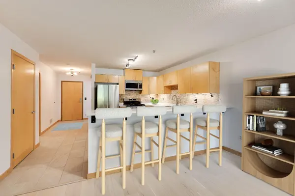4845 W 123rd ST #203, Savage, MN 55378