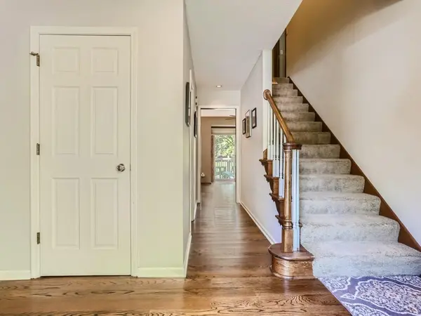 7434 Upper 136th ST W, Apple Valley, MN 55124