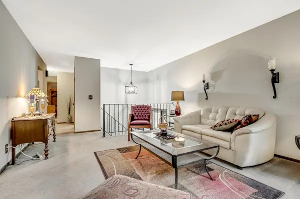 8430 W 100th ST, Bloomington, MN 55438