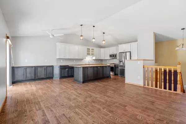 12625 Everest TRL, Apple Valley, MN 55124