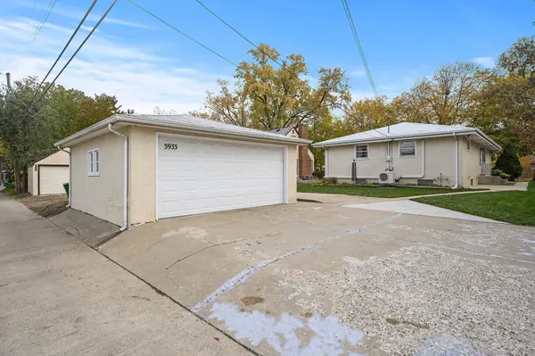 3933 Regent AVE N, Robbinsdale, MN 55422