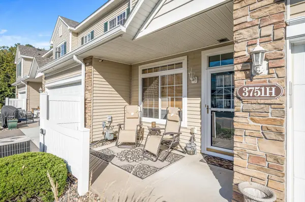 3751 Hazel TRL #H, Woodbury, MN 55129