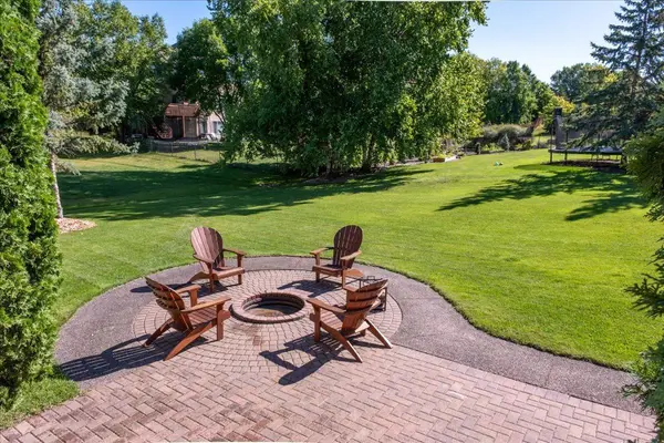 7074 Terraceview LN N, Maple Grove, MN 55311